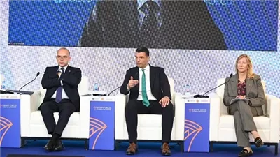وزير الصناعة: خطة جديدة لتطوير القطاع وتوطين الإنتاج وتعزيز المنافسة العالمية 