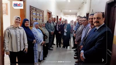 تعليم الفيوم يكرم الموظفين المثاليين بديوان المديرية