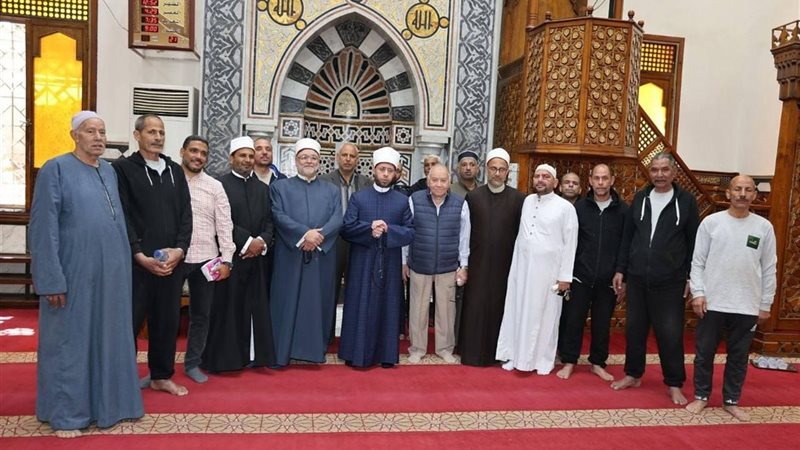 وزير الأوقاف خلال