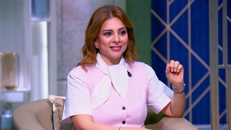 الناقدة الفنية ياسمين