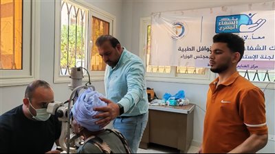 محافظ أسيوط يلتقي مسئولي القوافل الطبية بمجلس الوزراء لمتابعة انطلاق القوافل 