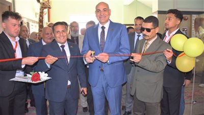 رئيس جامعة مدينة السادات يشهد المؤتمر الطلابي الثامن للطب البيطري