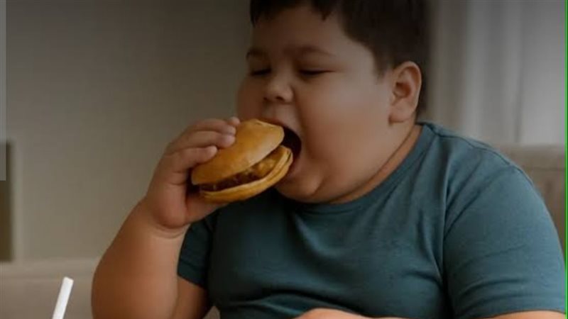 سخرية الأهل من «البدناء»