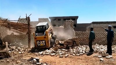 محافظة أسوان تواصل إزالة التعديات علي أراضي الدولة ضمن الموجة 29 