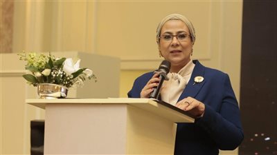     رئيسة المجلس القومي للمرأة تشارك في مؤتمر دعم دور المرأة بالشركات العائلية