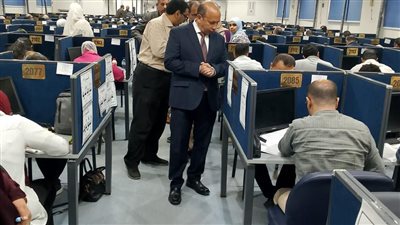 عميد طب قصر العيني يتفقد لجان امتحانات الدكتوراه ويؤكد على توفير الهدوء