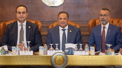  الشعب الجمهوري يستضيف رئيس هيئة الرعاية الصحية بشأن «التأمين الصحي الشامل»
