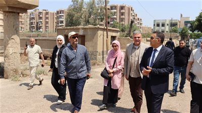 محافظ القليوبية يتفقد محلج القطن الأثري بالقناطر لبحث سبل استثماره سياحيا 