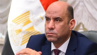 العمل: حركة تغييرات وتنقلات واسعة لضخ دماء جديدة في مفاصل 