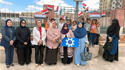 قافلة مجانية بالسويس تقدم اكثر من 900 خدمة للمواطنين ضمن جهود تعليم الكبار