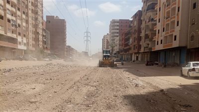 محافظ أسيوط: استمرار أعمال تمهيد وتسوية شارع الخمسين بمنطقة المعلمين بحي غرب  
