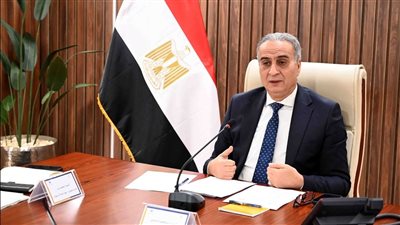 حماية المستهلك تضبط 3 أطنان زيت وخل مجهولة المصدر بالشرقية وتحيل المخالفين للنيابة
