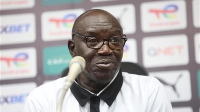 مدرب اتحاد العاصمة: الزمالك غني عن التعريف .. والنهائي لن يحسم في الجزائر
