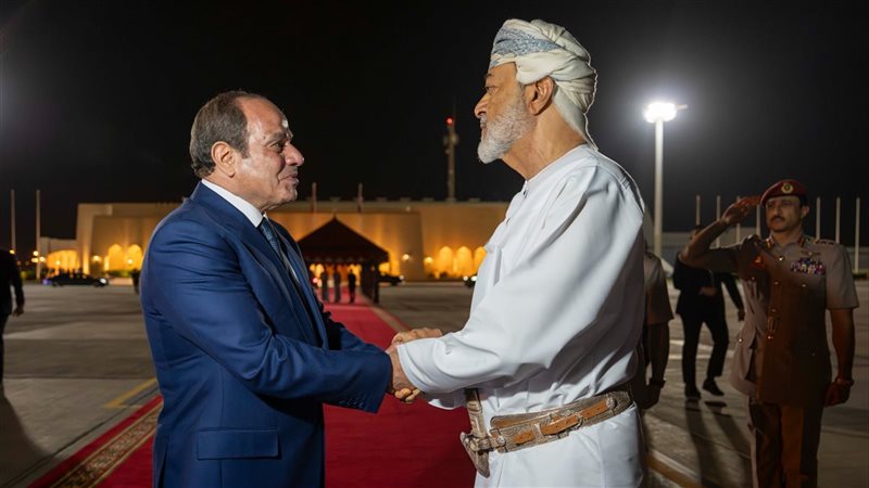 سلطان عمان يودهع