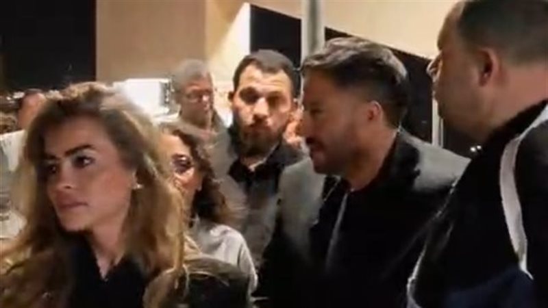 محمد حماقي وزوجته