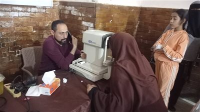 قافلة طبية مجانية وامتحانات محو أمية بحى عتاقة ضمن مبادرة حياة كريمة بالسويس