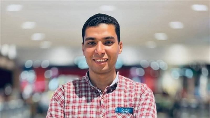 الشاب المتوفي 
