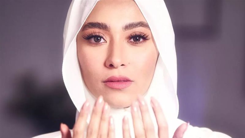زيزي عادل