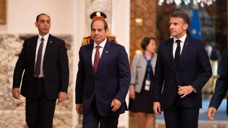 ماكرون والرئيس السيسي