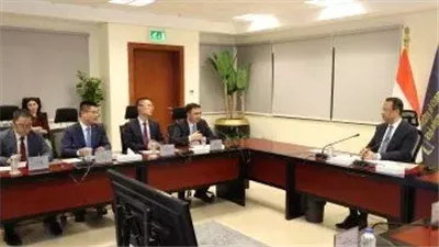 وزارة الاتصالات تستعرض مع هواوي فرص تطوير قطاع التكنولوجيا بمصر
