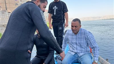 الدفع بفرق غطاسين لدعم عمليات البحث عن ضحايا حادث نهر النيل بقنا