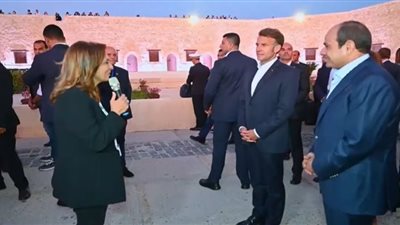 السفير محمد حجازي: زيارة ماكرون لمصر تعكس شراكة استراتيجية ورؤية مشتركة
