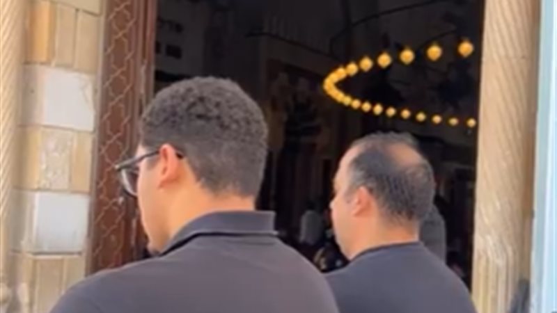 غياب تامر حسني عن