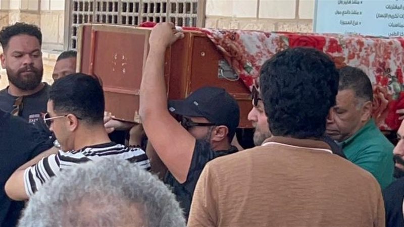 جنازة والدة جلال