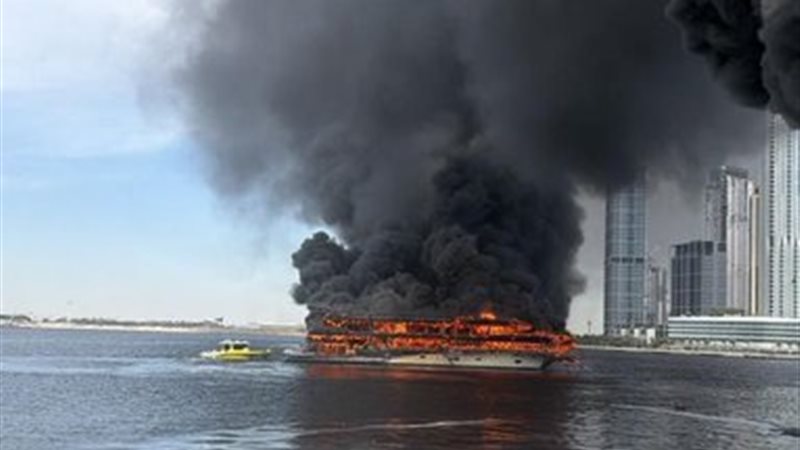 حريق خور دبي