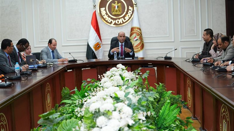 اجتماع حسن رداد مع