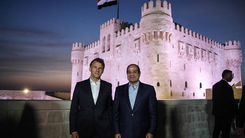 ماكرون والسيسي