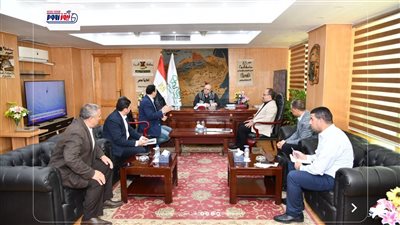 محافظ الفيوم يبحث تطوير البنية التحتية الرقمية مع المصرية للاتصالات