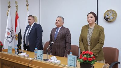 رئيس جامعة السويس يفتتح الملتقى الطلابي بكلية السياسة والاقتصاد 