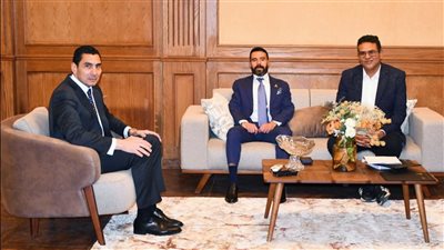 وزير الشباب والرياضة يستقبل رئيس اتحاد اللياقة التنافسية لبحث خطط الاتحاد 