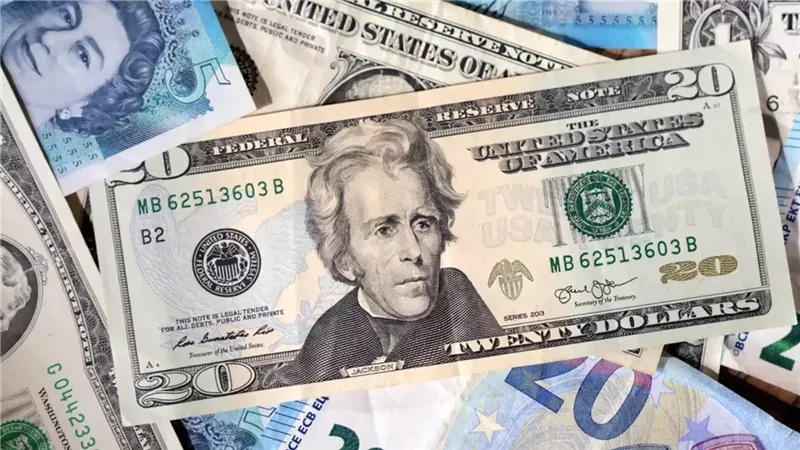 سعر الدولار اليوم