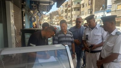 حملة مكبرة لرفع الإشغالات وتحسين النظافة بشارع أحمد عرابي بحي الأربعين بالسويس