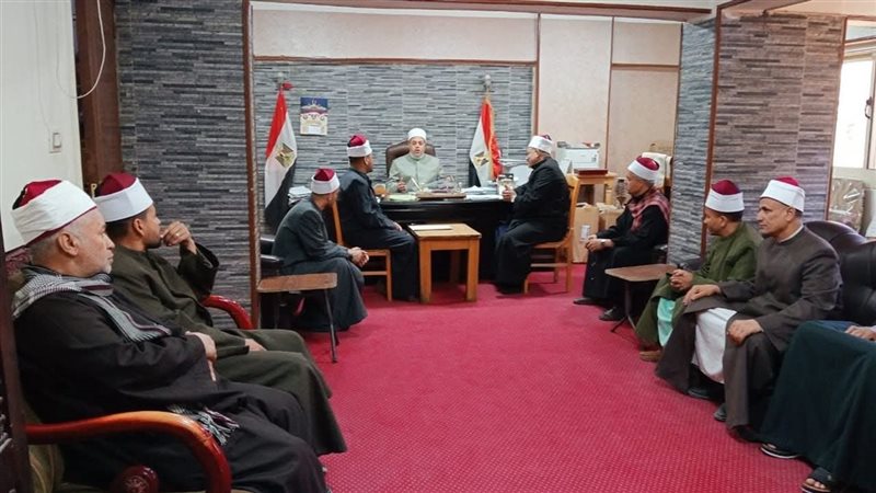 خلال الاجتماع 