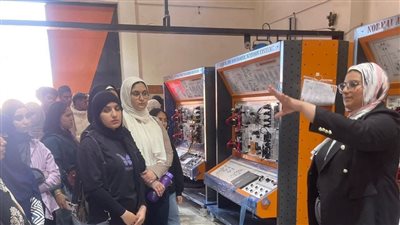 من قاعات الدراسة إلى أرض الواقع.. طلاب علوم الطاقة بـ