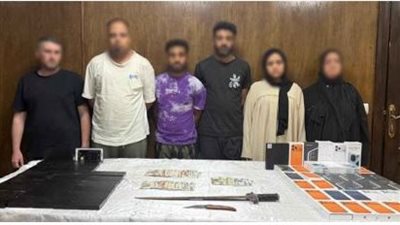 الأم وابنتها وراء الجريمة.. القبض على عصابة تهريب الهواتف داخل صفائح الجبن