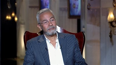 بموقف مؤثر.. صبري فواز ينعي عبدالرحمن أبو زهرة                 