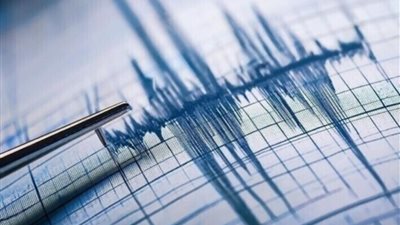 زلزال اليابان.. انقطاع الكهرباء وتعليق القطارات والسلطات تراقب المحطات النووية