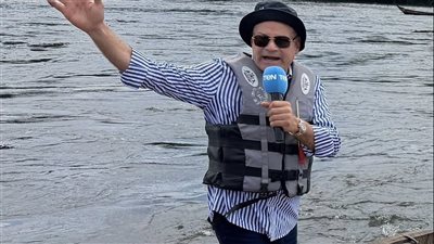 نشأت الديهي يقدم حلقة من أوغندا برسالة شاعرية عن النيل: «يا ساحر الغيوب»