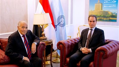 وصول الشاعر الكبير فاروق جويدة صالون ماسبيرو الثقافي