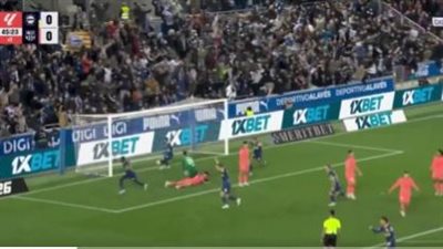 أهداف وملخص مباراة برشلونة وألافيس الشوط الأول في الدوري الإسباني 2025-26