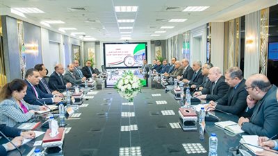 تعاون بين الإنتاج الحربي والاستثمار لتعزيز التصنيع المحلي وزيادة الصادرات