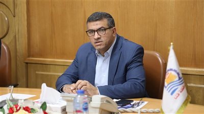 توقيع أقصى جزاء.. محافظ قنا يحقق في عرض 