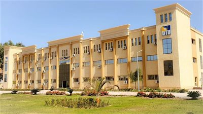 جامعة الدلتا التكنولوجية تعلن تفعيل منظومة الشكاوى بوحدة حقوق الإنسان 