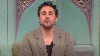 هشام ماجد يكشف رد فعل إخوته على تشجيعه للزمالك: «بيشفقوا عليا»