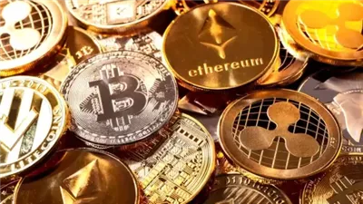 هبوط البيتكوين 3% يضغط على العملات الرقمية وأسهم الشركات المرتبطة بها