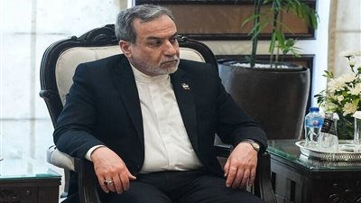 عراقجي: الألم الحقيقي للأمريكيين سيبدأ مع ارتفاع الديون والقروض
